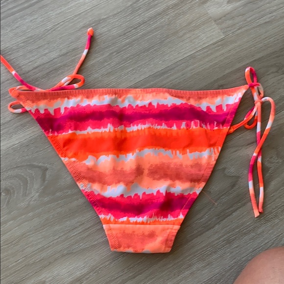 Bikini bottoms bundle - Picture 6 of 12